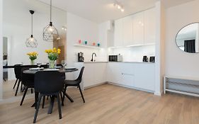 Bay View Apartments Wybrzeze Dziwnow By Renters Prestige